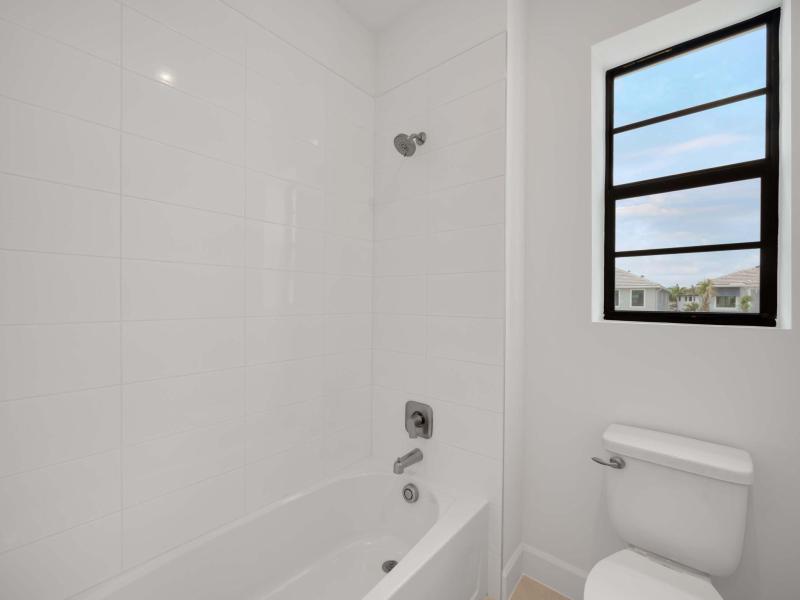  Single Family Homes Photo 10:  Cooper City,  FL 33024