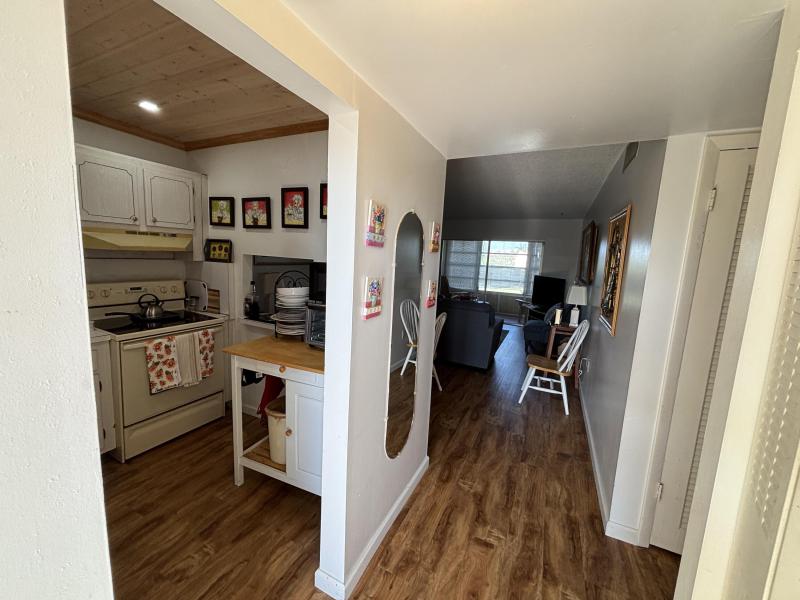  Condo & Townhome Photos