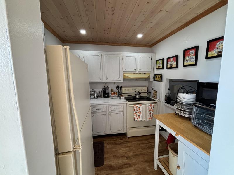  Condo & Townhome Photos