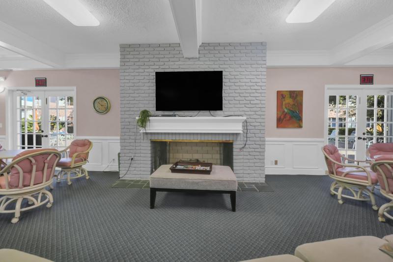  Condo & Townhome Photos