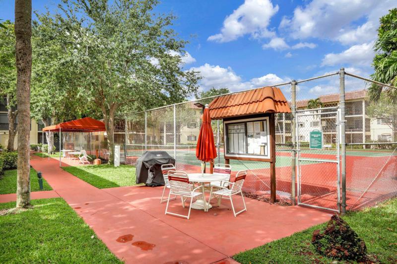  Condo & Townhome Photos