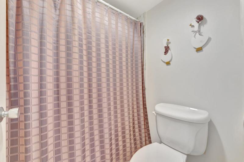  Condo & Townhome Photos
