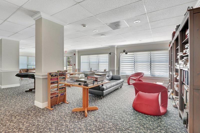  Condo & Townhome Photos