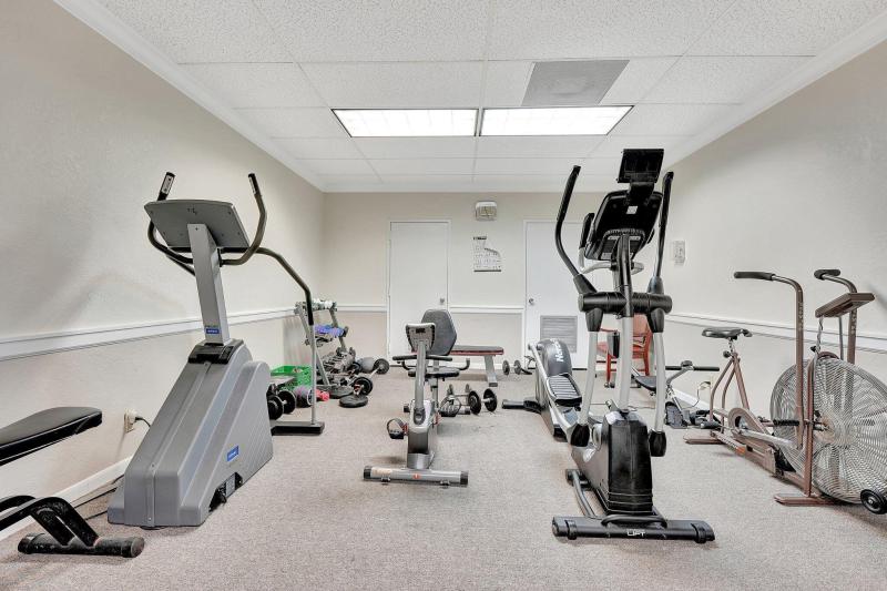  Condo & Townhome Photos