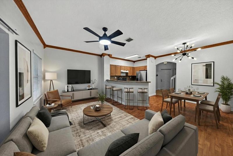  Condo & Townhome Photos