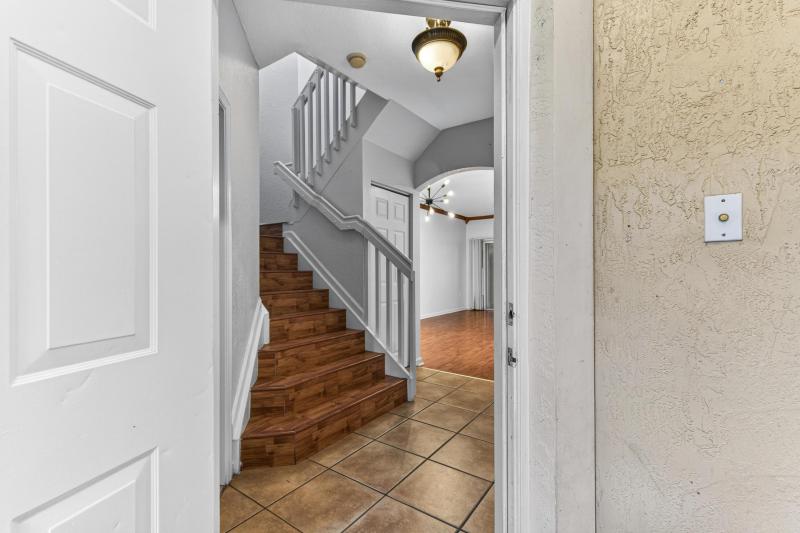  Condo & Townhome Photos