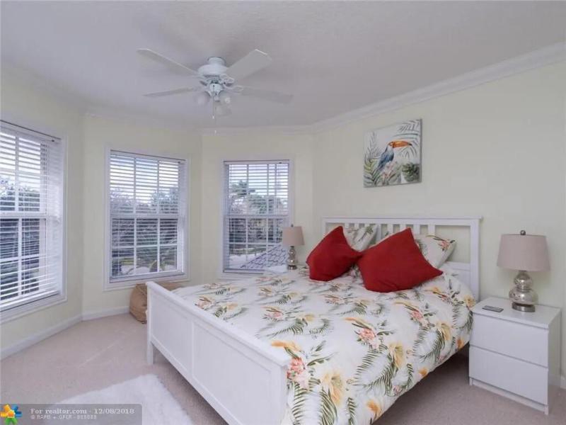 Single Family Homes Photo 2:  Coconut Creek,  FL 33073