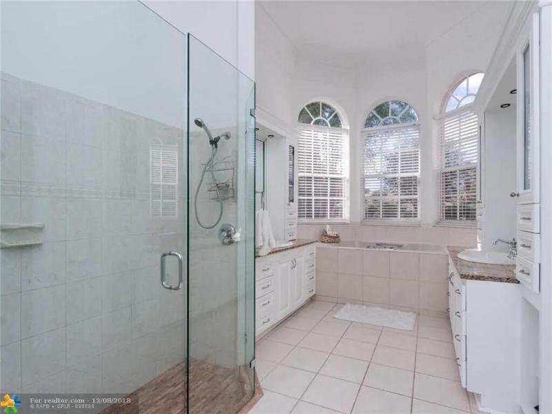  Single Family Homes Photo 3:  Coconut Creek,  FL 33073