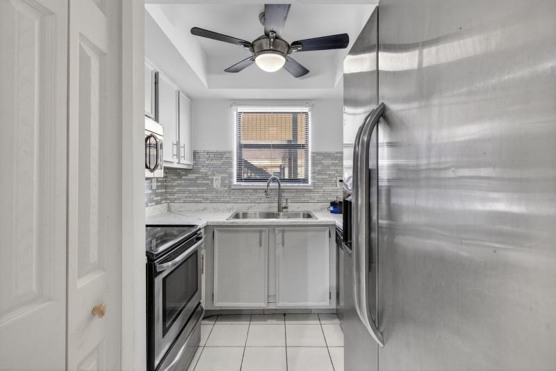  Condo & Townhome Photos