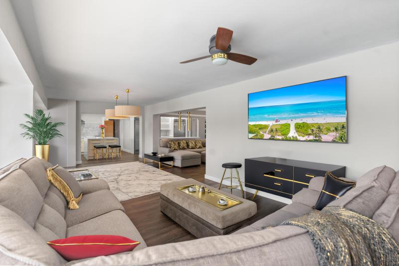  Single Family Homes Photo 10:  Tamarac,  FL 33319