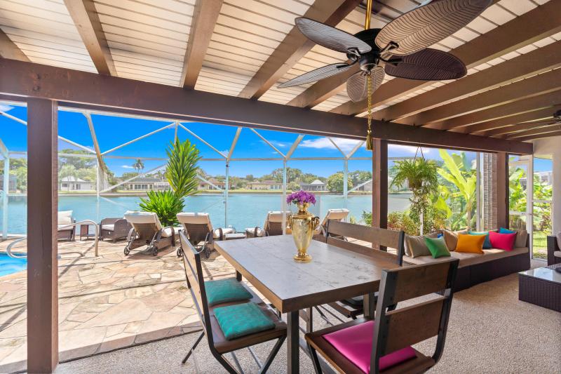  Single Family Homes Photo 12:  Tamarac,  FL 33319