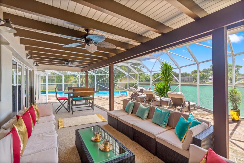  Single Family Homes Photo 13:  Tamarac,  FL 33319