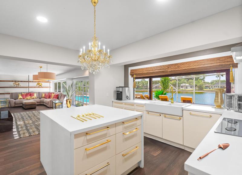  Single Family Homes Photo 17:  Tamarac,  FL 33319