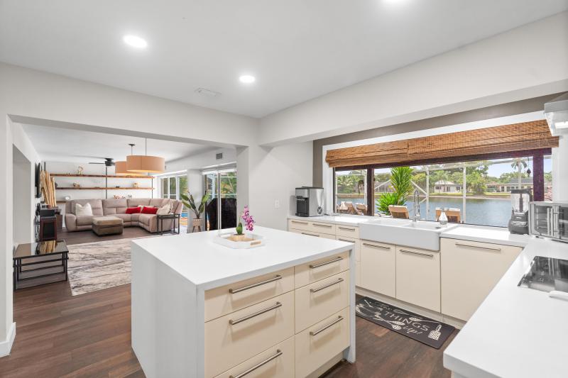  Single Family Homes Photo 42:  Tamarac,  FL 33319