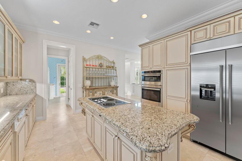  Single Family Homes Photo 27:  Tequesta,  FL 33469