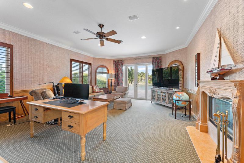  Single Family Homes Photo 37:  Tequesta,  FL 33469