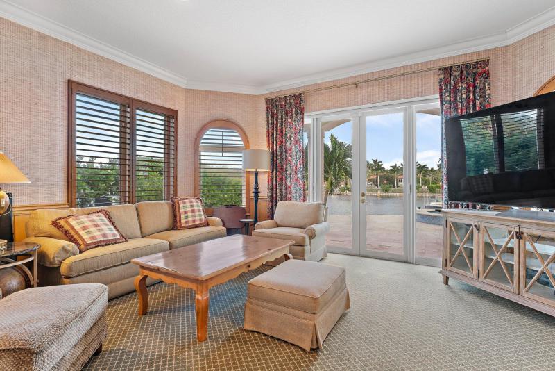 Single Family Homes Photo 38:  Tequesta,  FL 33469
