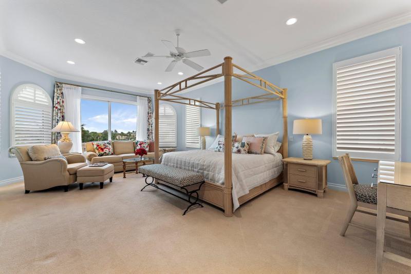 Single Family Homes Photo 39:  Tequesta,  FL 33469