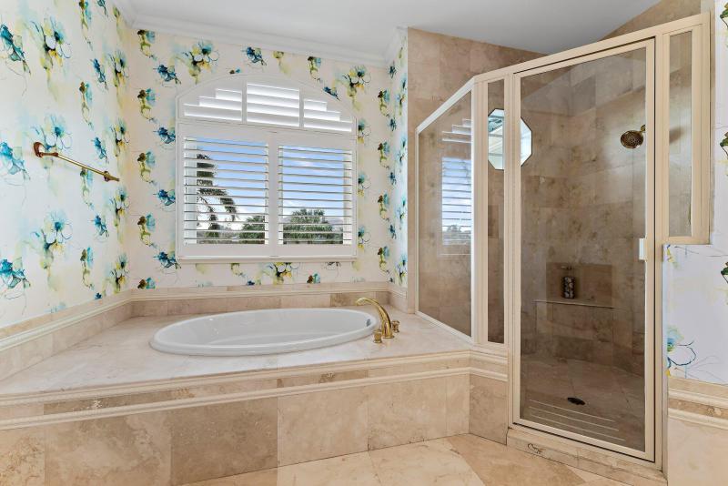  Single Family Homes Photo 43:  Tequesta,  FL 33469