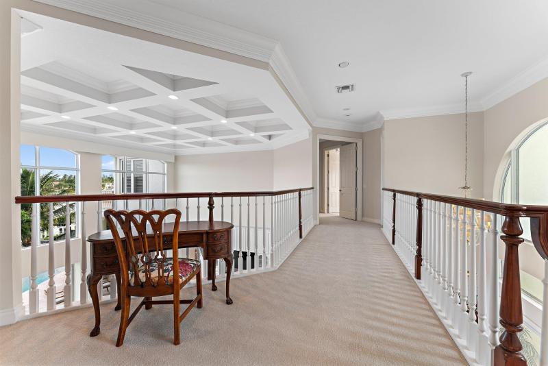  Single Family Homes Photo 44:  Tequesta,  FL 33469
