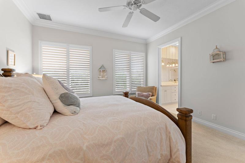  Single Family Homes Photo 46:  Tequesta,  FL 33469