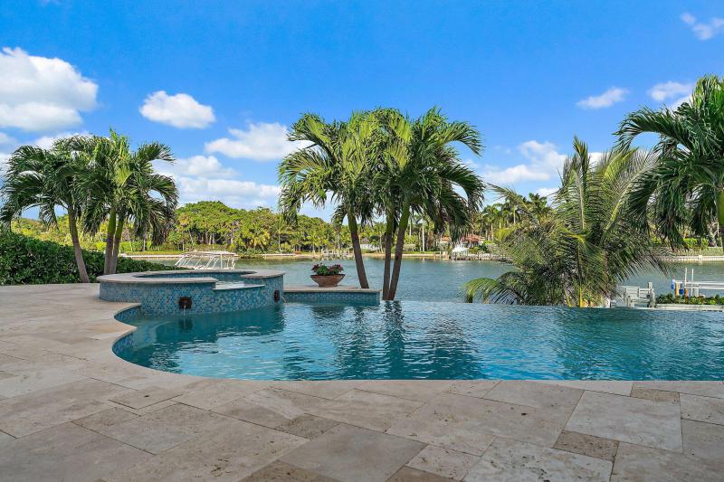  Single Family Homes Photo 50:  Tequesta,  FL 33469