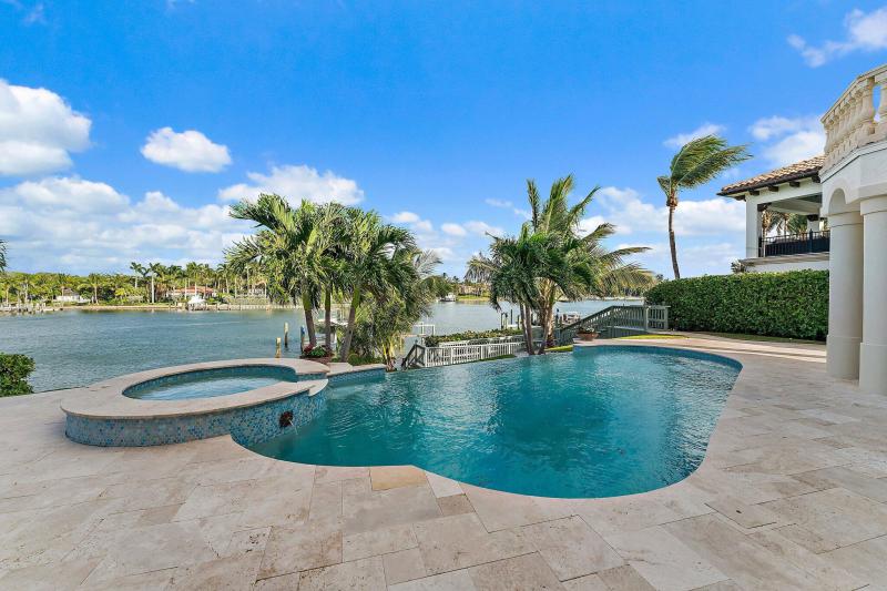  Single Family Homes Photo 52:  Tequesta,  FL 33469