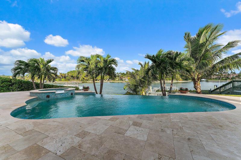  Single Family Homes Photo 53:  Tequesta,  FL 33469