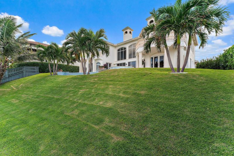 Single Family Homes Photo 65:  Tequesta,  FL 33469