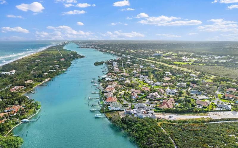  Single Family Homes Photo 78:  Tequesta,  FL 33469
