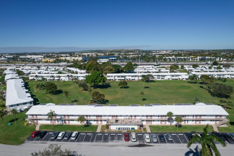  Condo & Townhome Photos