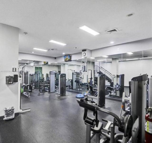  Condo & Townhome Photos