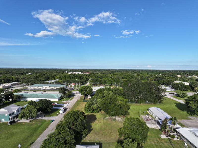  Commercial & Industrial Land Images 