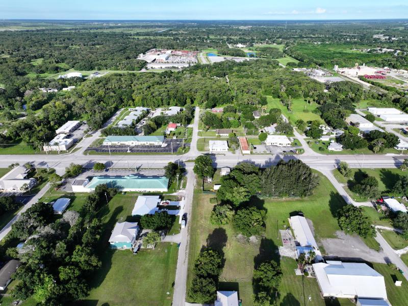  Commercial & Industrial Land Images 