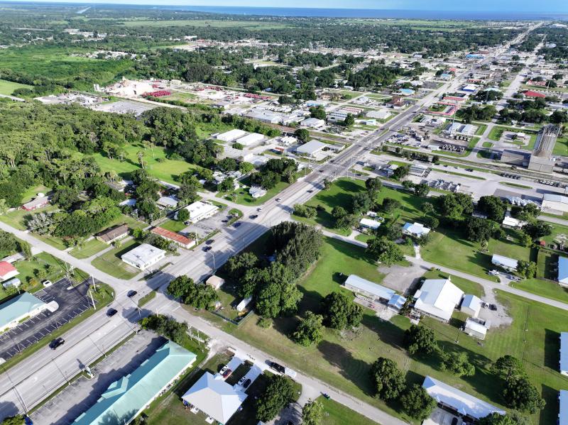  Commercial & Industrial Land Images 