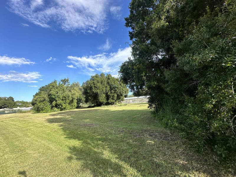  Commercial & Industrial Land Images 