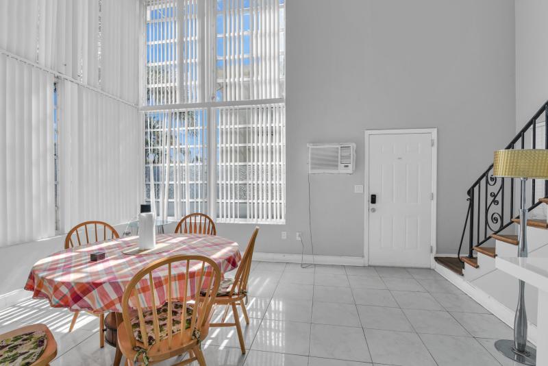 Duplex, Triplex and Fourplex Images