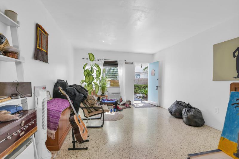 Duplex, Triplex and Fourplex Images