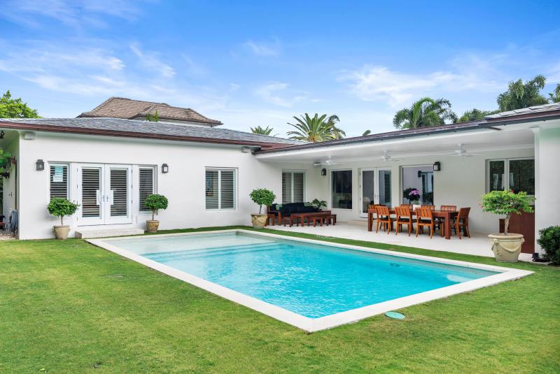  Single Family Homes Photo 7:  Palm Beach,  FL 33480