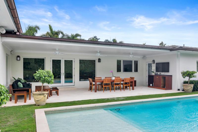  Single Family Homes Photo 9:  Palm Beach,  FL 33480