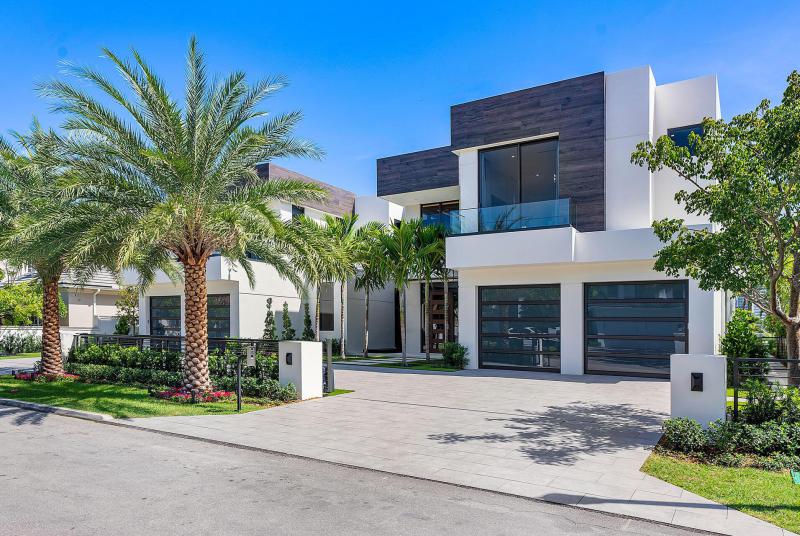  Single Family Homes Photo 10:  Boca Raton,  FL 33432