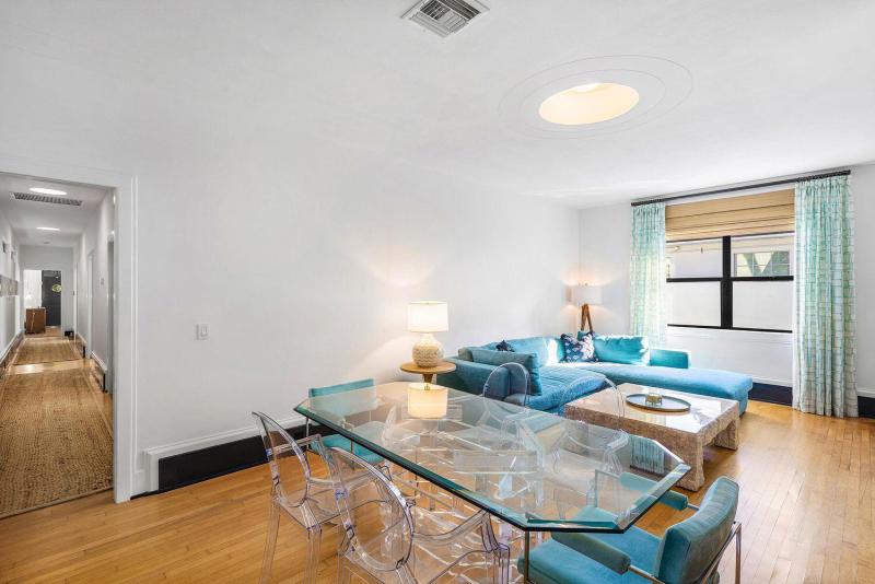  Single Family Homes Photo 14:  Palm Beach,  FL 33480