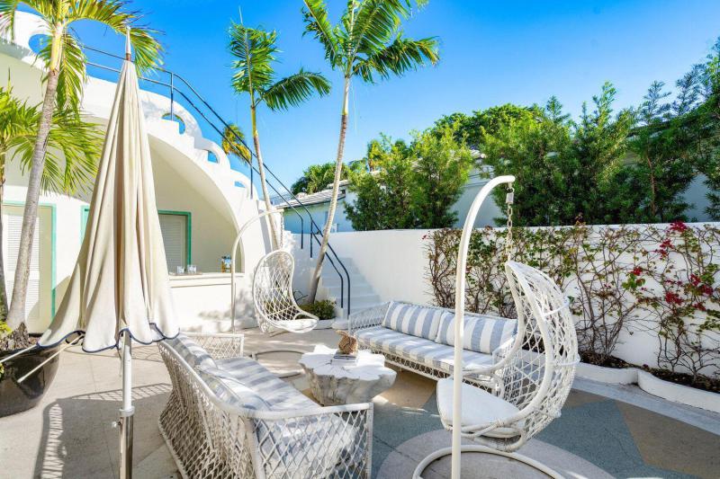  Single Family Homes Photo 34:  Palm Beach,  FL 33480