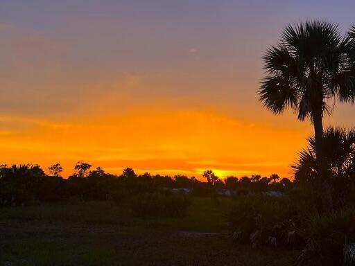  Commercial & Industrial Land Images 