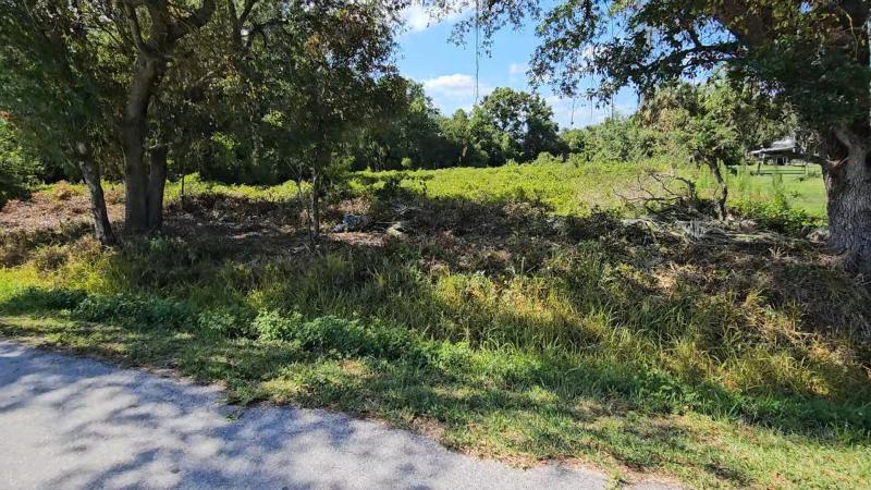  Commercial & Industrial Land Images 