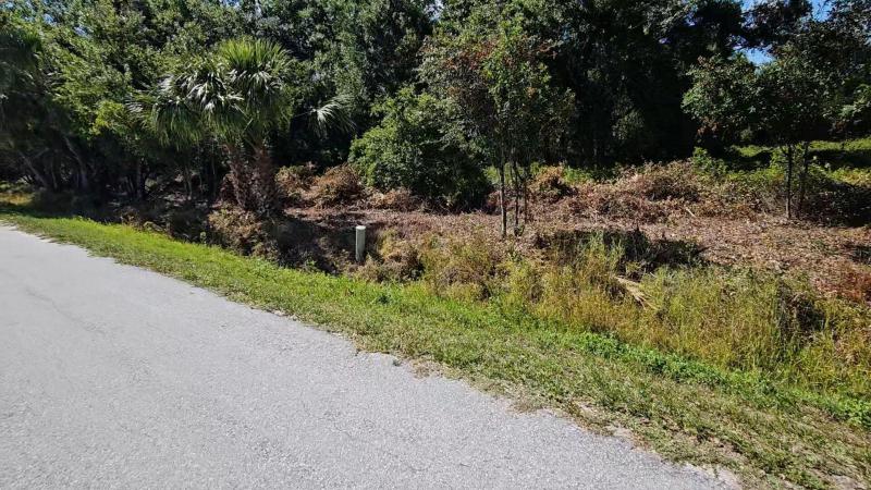  Commercial & Industrial Land Images 