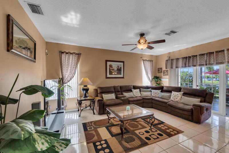  Single Family Homes Photo 29:  Margate,  FL 33063