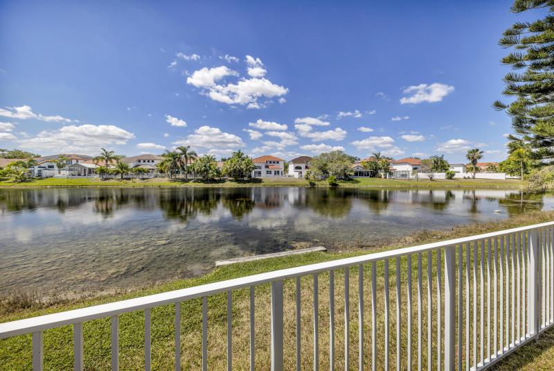  Single Family Homes Photo 48:  Margate,  FL 33063