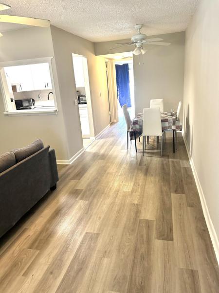  Condo & Townhome Photos