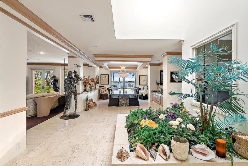 Single Family Homes Photo 17:  Jupiter,  FL 33458